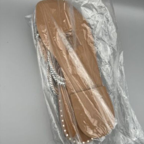 Cloudair Women 8.5 Studded Sandal Shoe Beige/Silver Open Toe Comfort Flat - Picture 9 of 9